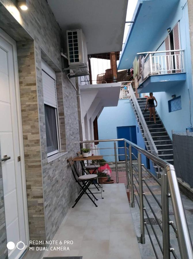 Lavim Apartments Сикия Екстериор снимка
