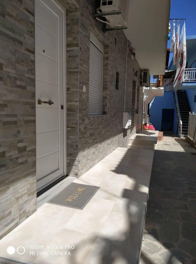 Lavim Apartments Сикия Екстериор снимка
