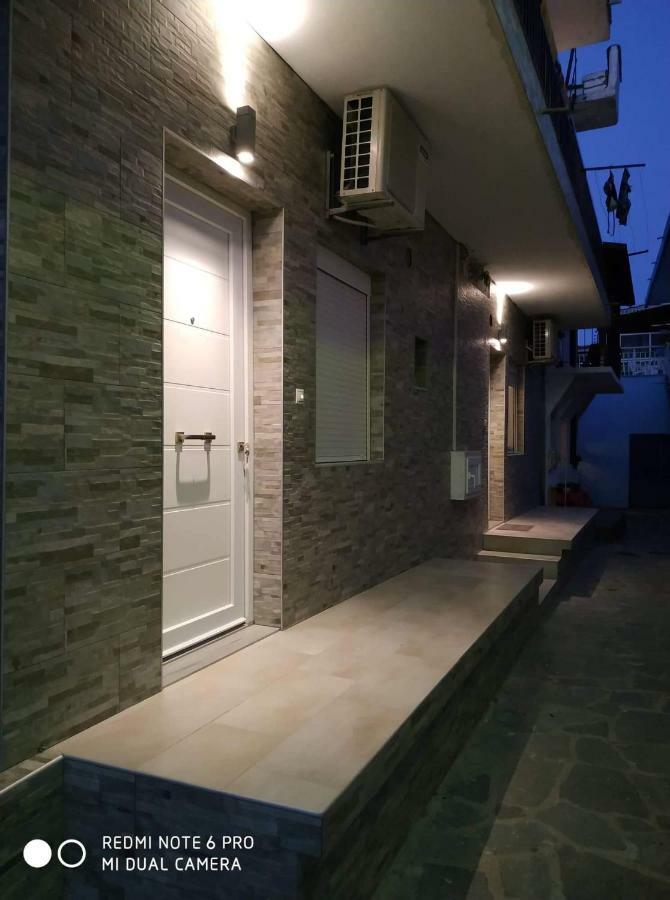 Lavim Apartments Сикия Екстериор снимка