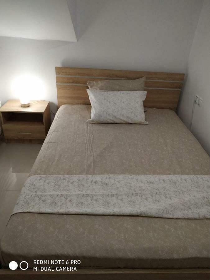 Lavim Apartments Сикия Екстериор снимка