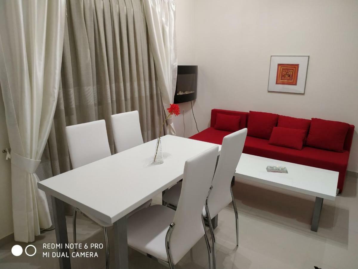 Lavim Apartments Сикия Екстериор снимка