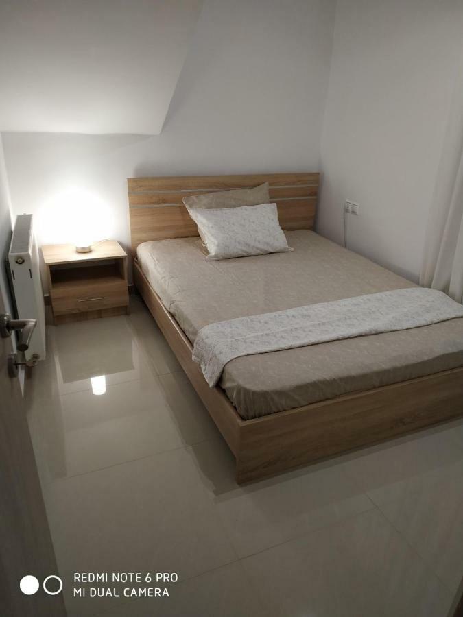 Lavim Apartments Сикия Екстериор снимка