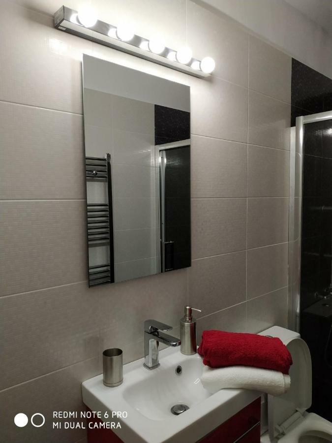 Lavim Apartments Сикия Екстериор снимка